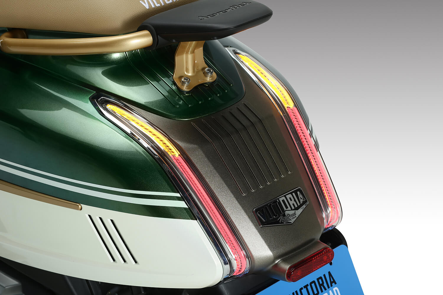 Product materials - VICTORIA MOTORRAD_